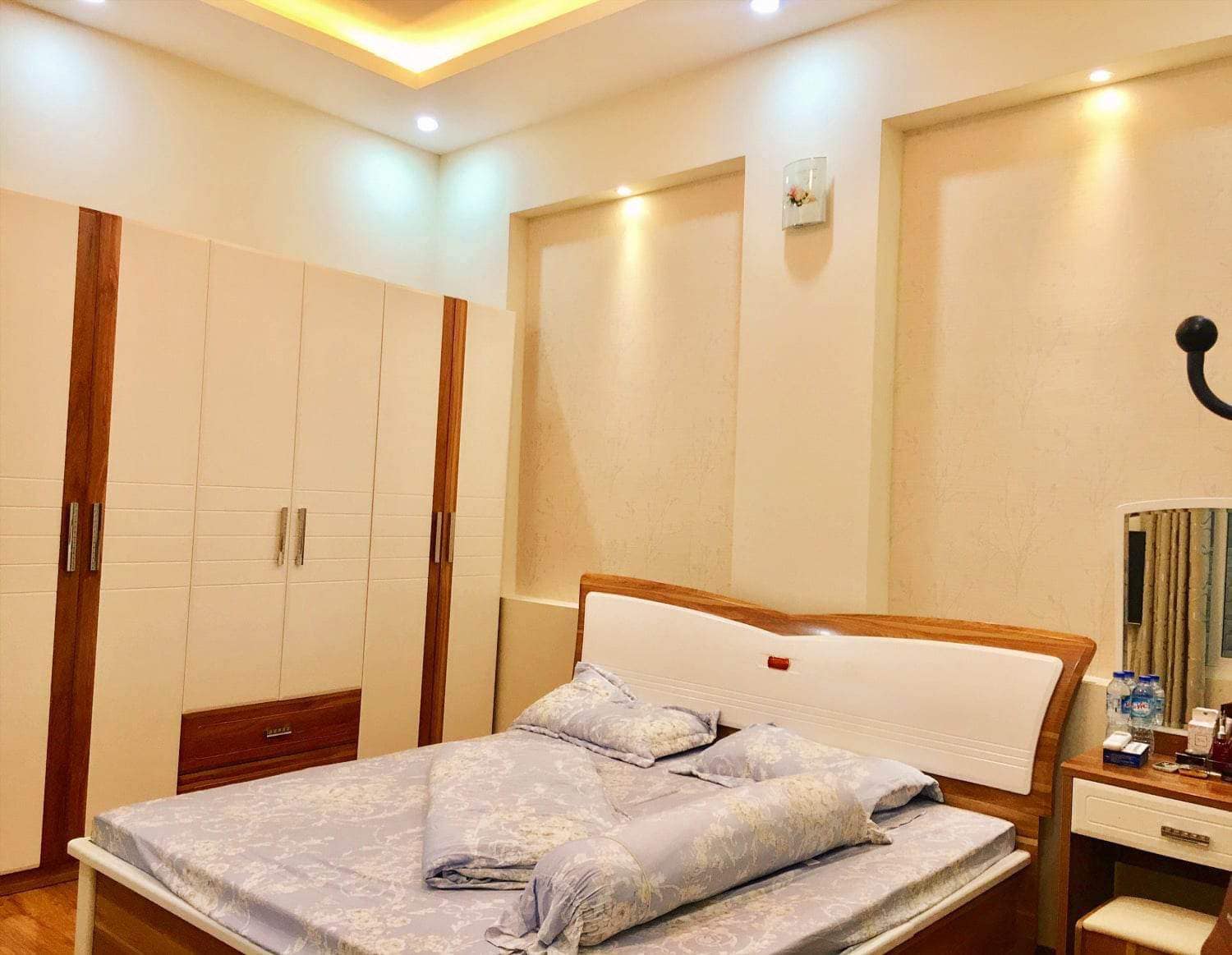 CHÍNH CHỦ CẦN BÁN GẤP NHÀ 5 TẦNG, MẶT NGÕ 332 NGUYỄN TRÃI – QUẬN THANH XUÂN, GIÁ CHỈ 9,8 TỶ.