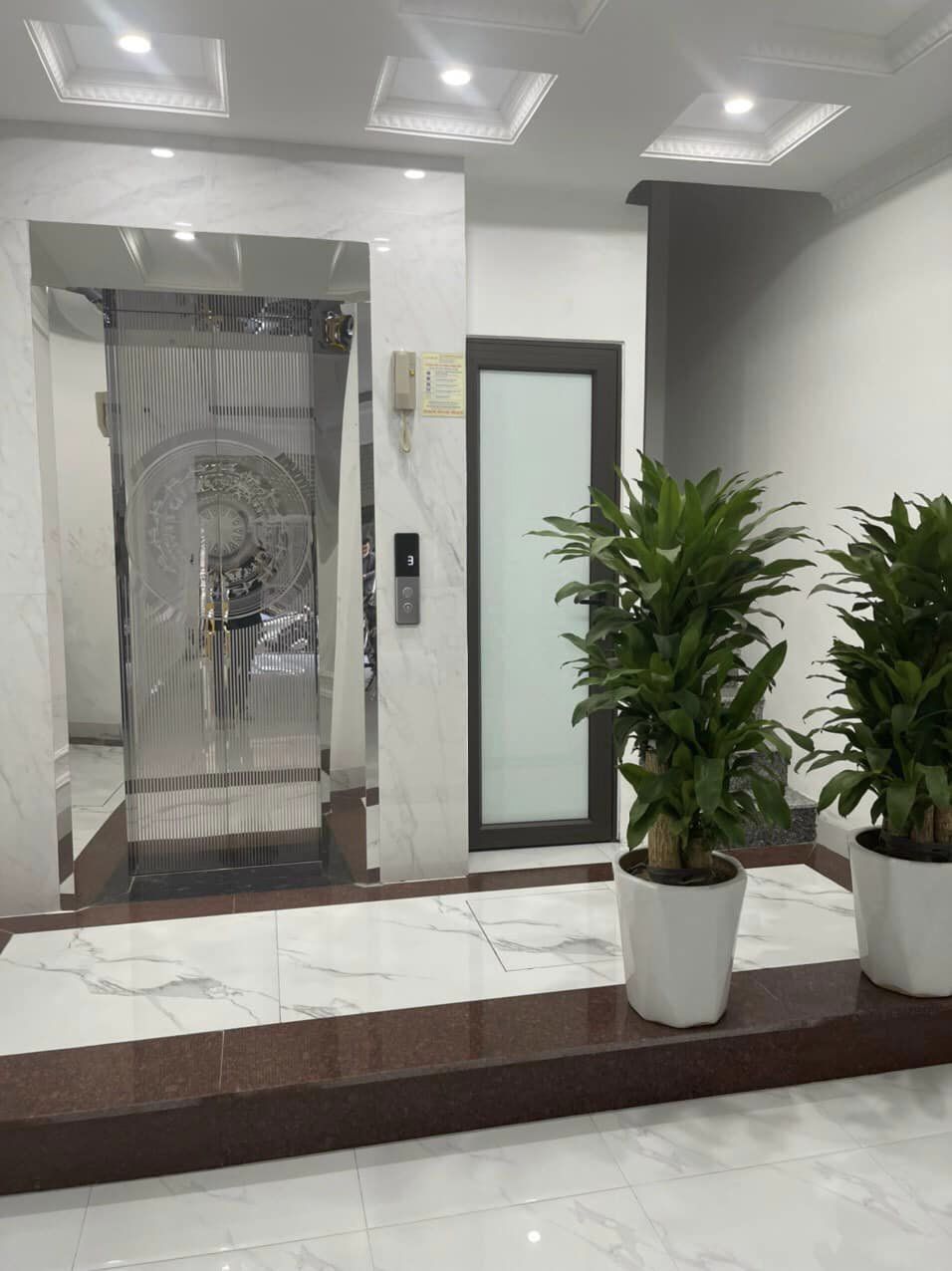 XEM NGAY! NHÀ ĐẸP Cầu Giấy 6 tầng PHÂN LÔ Ô TÔ THANH MÁY XỊN 39m2, hơn 7 tỷ 0904.688.633