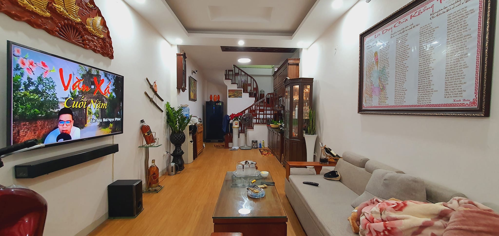 BÁN NHÀ ÂU CƠ - TÂY HỒ. 6 TẦNG. GẦN PHỐ. NGÕ 3 GÁC. DT 33M2. GIÁ 4,2 TỶ