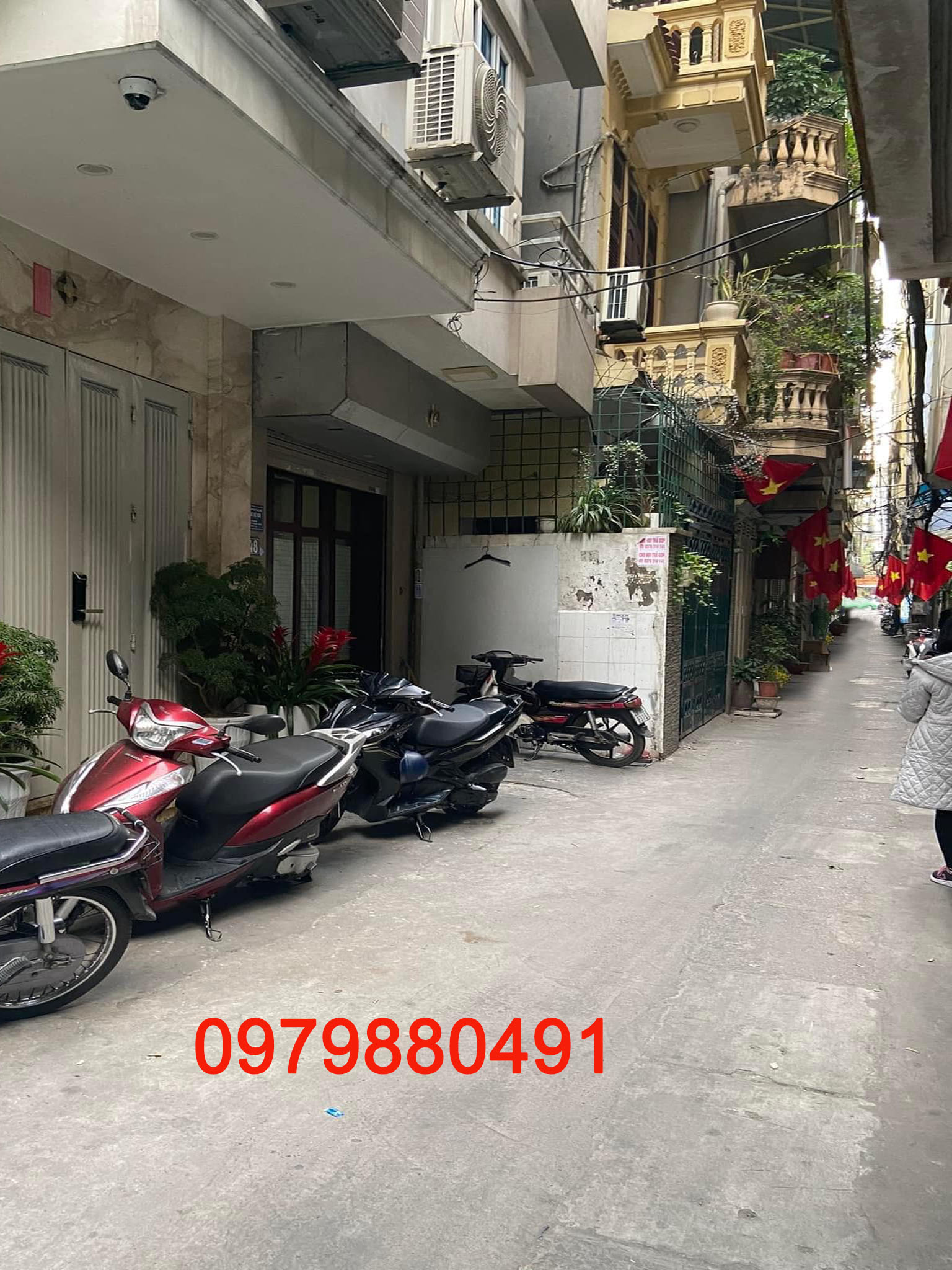 Bán nhà Mặt ngõ Đào Tấn: Kinh doanh, sát mặt phố, ngõ thoáng, oto. 40m2x6T Giá: 8.5 tỷ