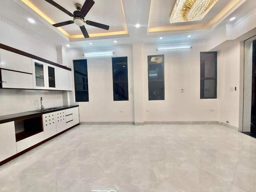 Siêu Phẩm_ Bán nhà riêng phân lô ở Nguyễn Khang, Cầu Giấy 42m2 5T 5.9 tỷ đẹp ở ngay