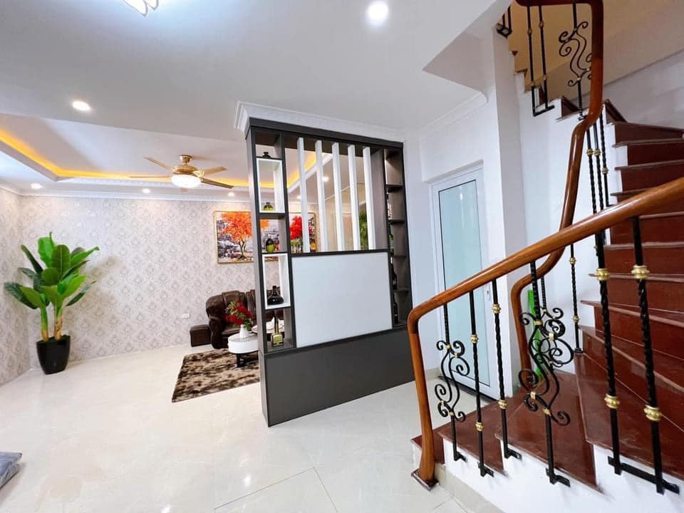 CHÍNH CHỦ CẦN BÁN GẤP NHÀ 5 TẦNG, MẶT NGÕ 262B NGUYỄN TRÃI – QUẬN THANH XUÂN, GIÁ CHỈ 7,7 TỶ.