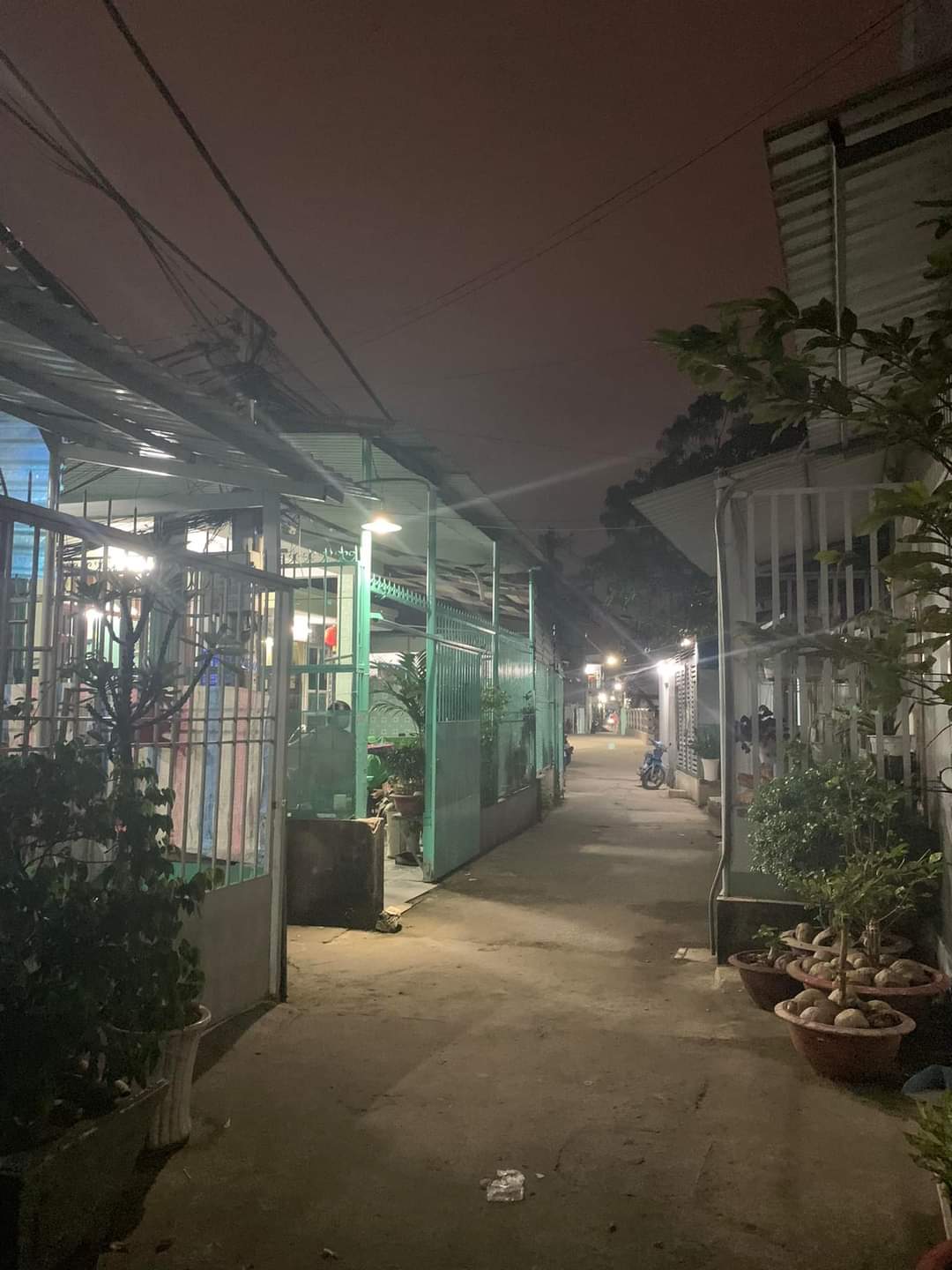 QUẬN 7 - 2 MẶT HẺM - CÓ SẴN 2 CĂN NHÀ - 1 CĂN CHO THUÊ 1 CĂN ĐỂ Ở - THU NHẬP ỔN ĐINH 10TR MỖI THÁNG - GIÁ CHỈ 6.1 TỶ