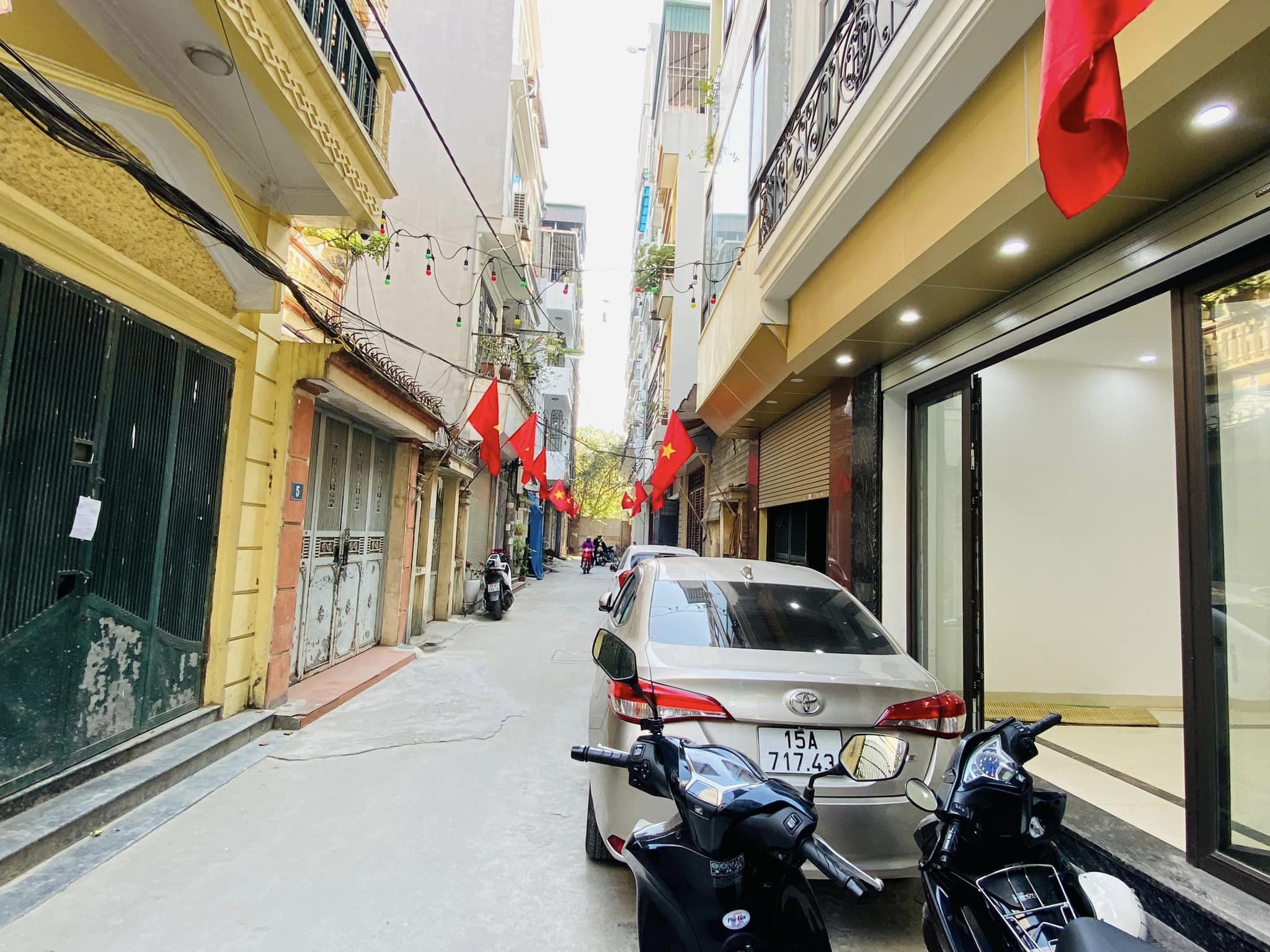 NHÀ NGUYỄN CHÍNH, TÂN MAI-Ô TÔ ĐỖ CỬA-6 TẦNG-THANG MÁY-40M2-CHỈ 6.9 TỶ.E.ĐỊNH:0967.592.566