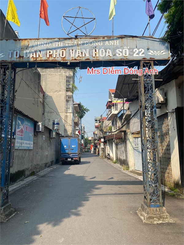 Nhỉnh 2 tỷ, Mrs DIễm cần bán 37.5m đất trung tâm tổ 22 thị trấn Đông Anh, Hà Nội.