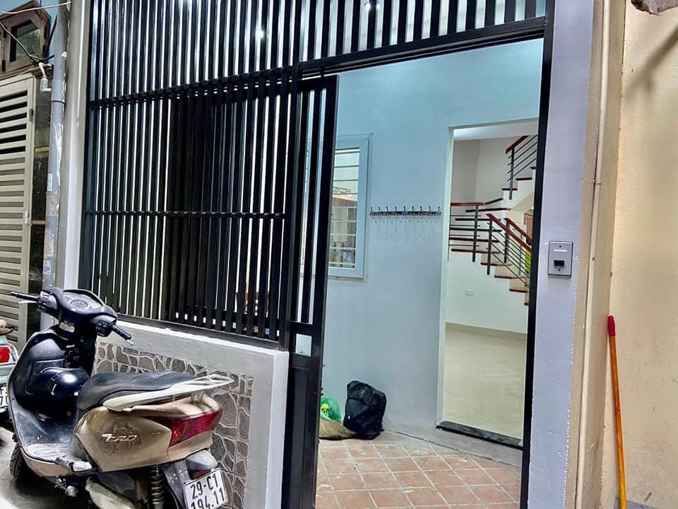 BÁN NHÀ TRẦN QUANG DIỆU GẦN PHỐ DT 40M - 4 Tầng - Giá 4.85 tỷ