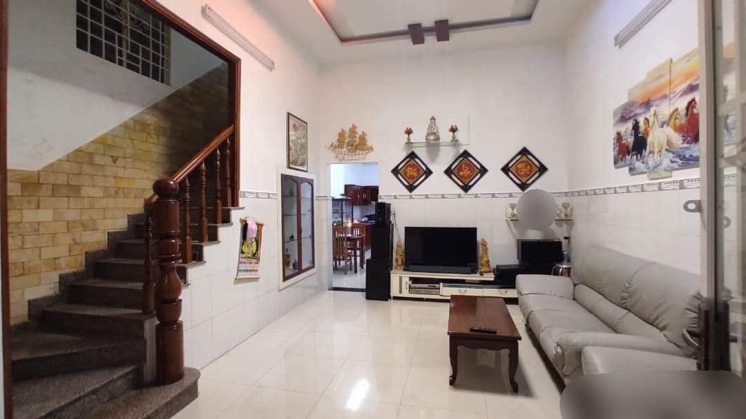 BÁN NHÀ RẺ BÌNH TÂN-10M RA HẺM XE TẢI TRÁNH - CHỦ TẶNG FULL NỘI THẤT-80.7M2-5.5 TỶ