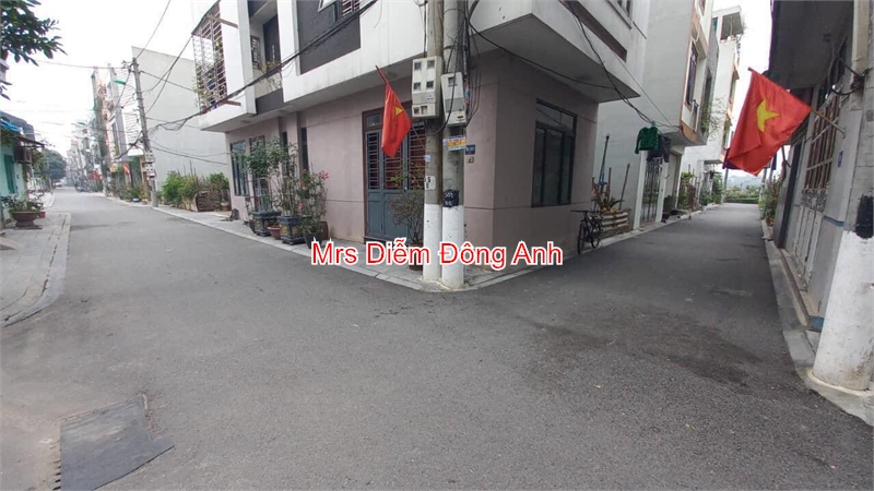 Nhỉnh 40 triệu, Mrs Diễm cần bán 2 lô đất trung tâm Z153, tổ 11 Thị Trấn Đông Anh