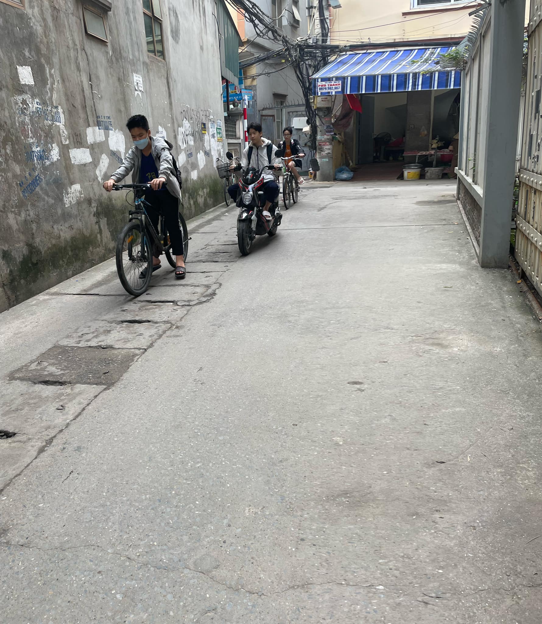 Bán nhà cấp 4 Thụy Phương, Bắc Từ Liêm, 32m2, giá 1.9 tỷ, ô tô đỗ cửa