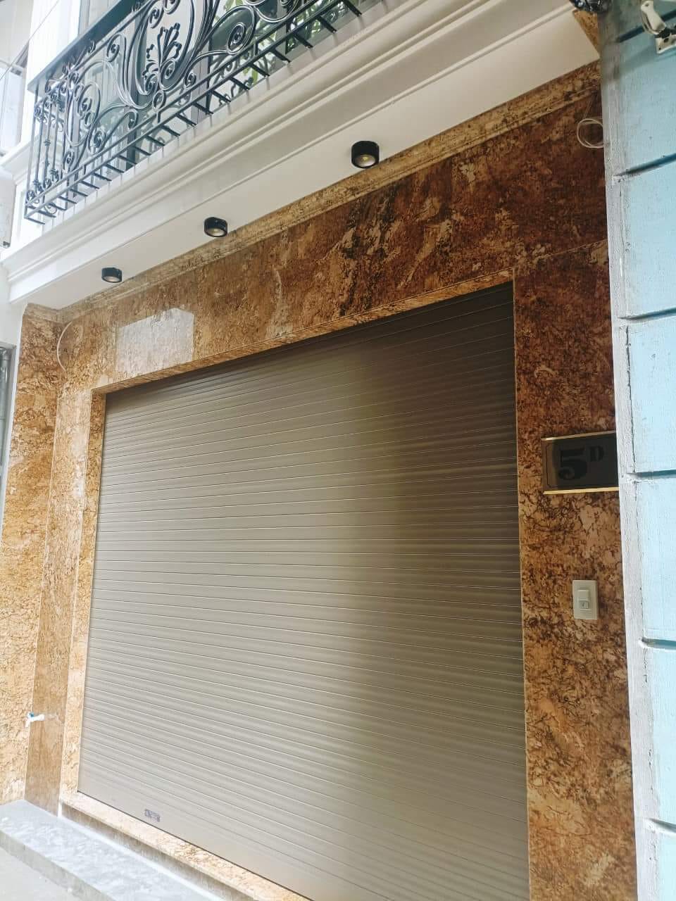 SIÊU HIẾM_ Nhà 40m2, 7tầng thang máy xịn, Ngõ thông thoáng cạnh phố Cầu Giấy, chỉ 7 tỷ