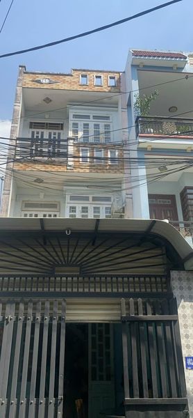 Cần Bán Gấp Nhà 2 lầu diện tích 80m2 vị trí đẹp hẻm 6m đường Huỳnh Thị Hai giá 4,75 Tỷ !