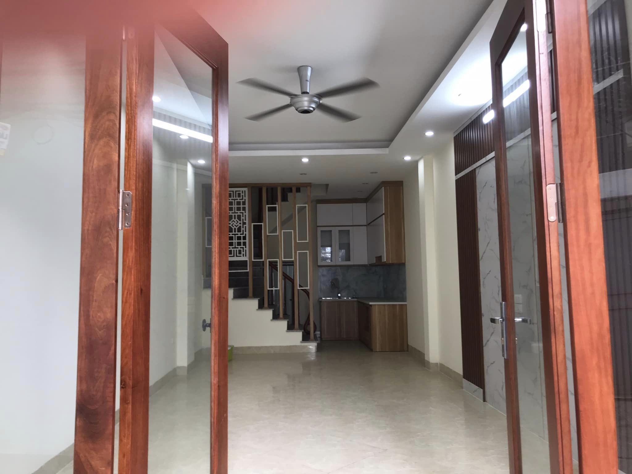 Nhà mới kính koong Vĩnh Hưng Hoàng Mai kinh doanh nhỏ Giá 4.1 tỷ