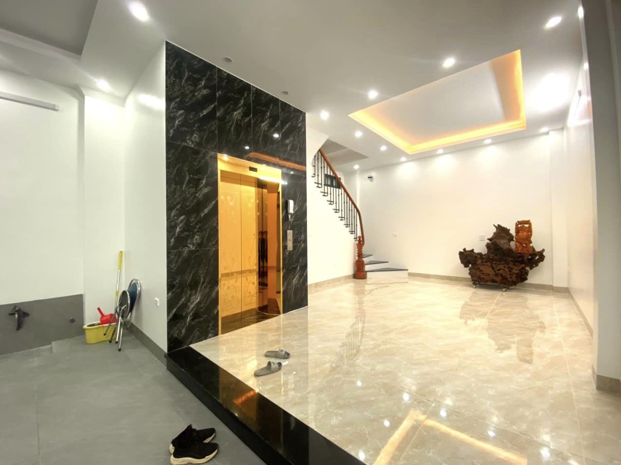 Bán nhà phân lô Đào Tấn,Ô tô,Kinh doanh,3 thoáng,75m2x7T Thang máy,giá 19.19 tỷ