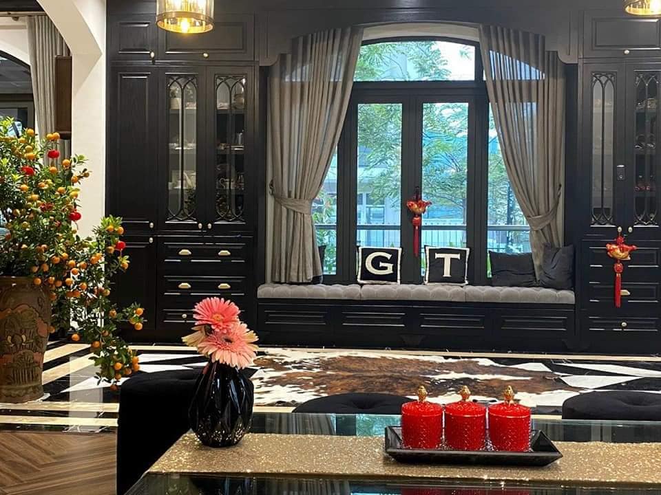 BÁN BIỆT THỰ TRIỆU ĐÔ CIPUTRA THƯỢNG LƯU TÂY HỒ 256M2, MT LÔ GÓC 33M, 5 TẦNG