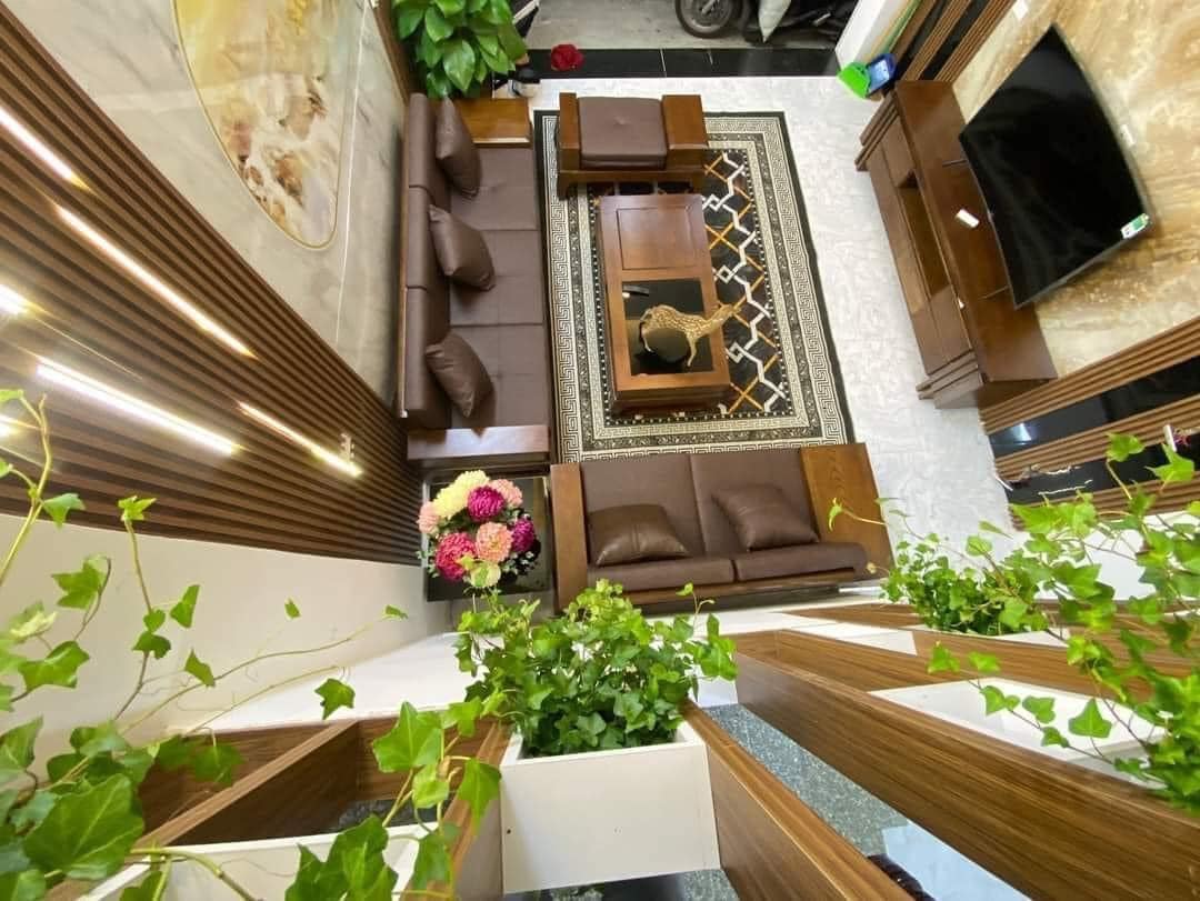 CHÍNH CHỦ BÁN NHÀ RIÊNG NGÕ 102 NGUYỄN HUY TƯỞNG – THANH XUÂN – DT 62M2, 5 TẦNG – GIÁ CHỈ 9,3 TỶ.