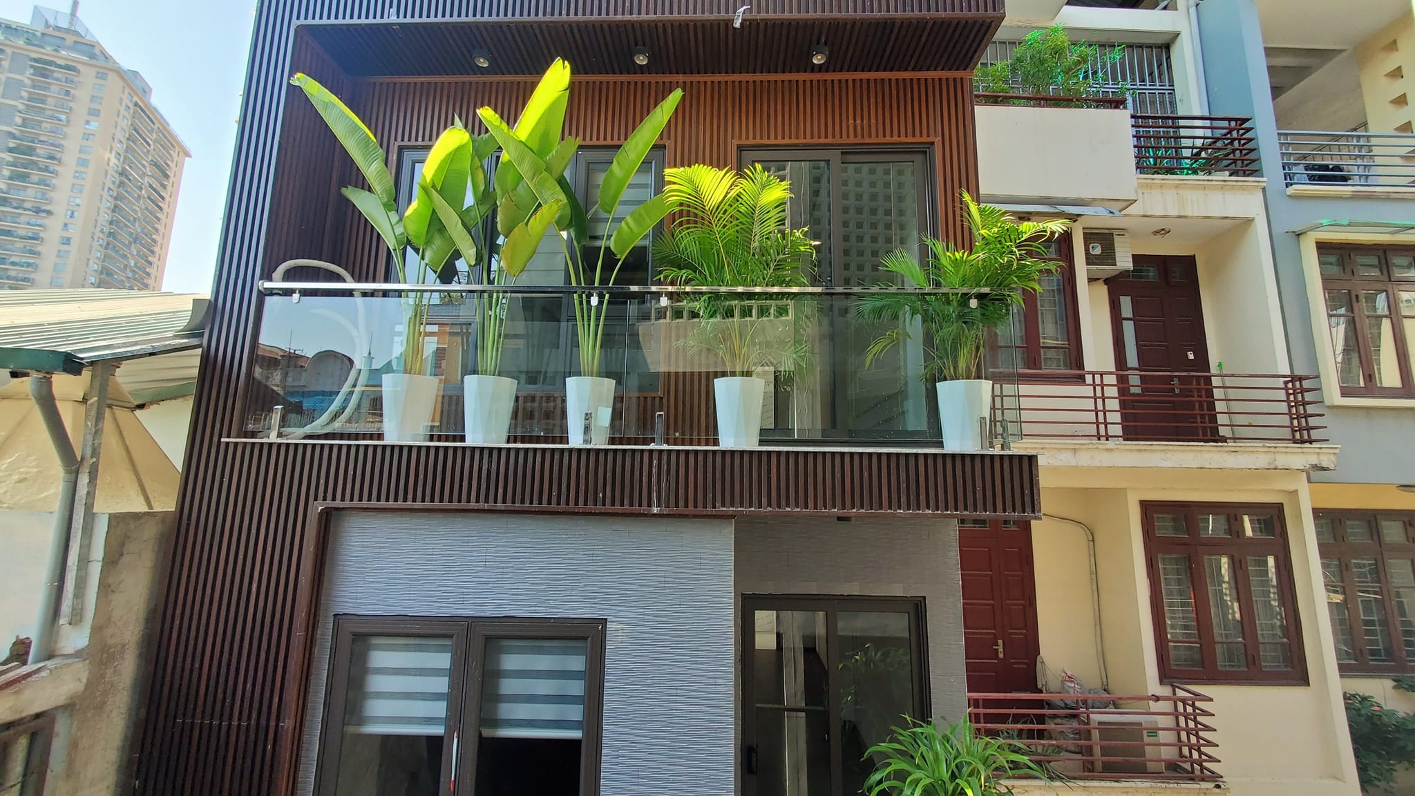 BÁN NHÀ LÁNG HẠ ĐỐNG ĐA 50M MT 5M 6 TẦNG THANG MÁY GARA Ô TÔ KINH DOANH LH 0944645553