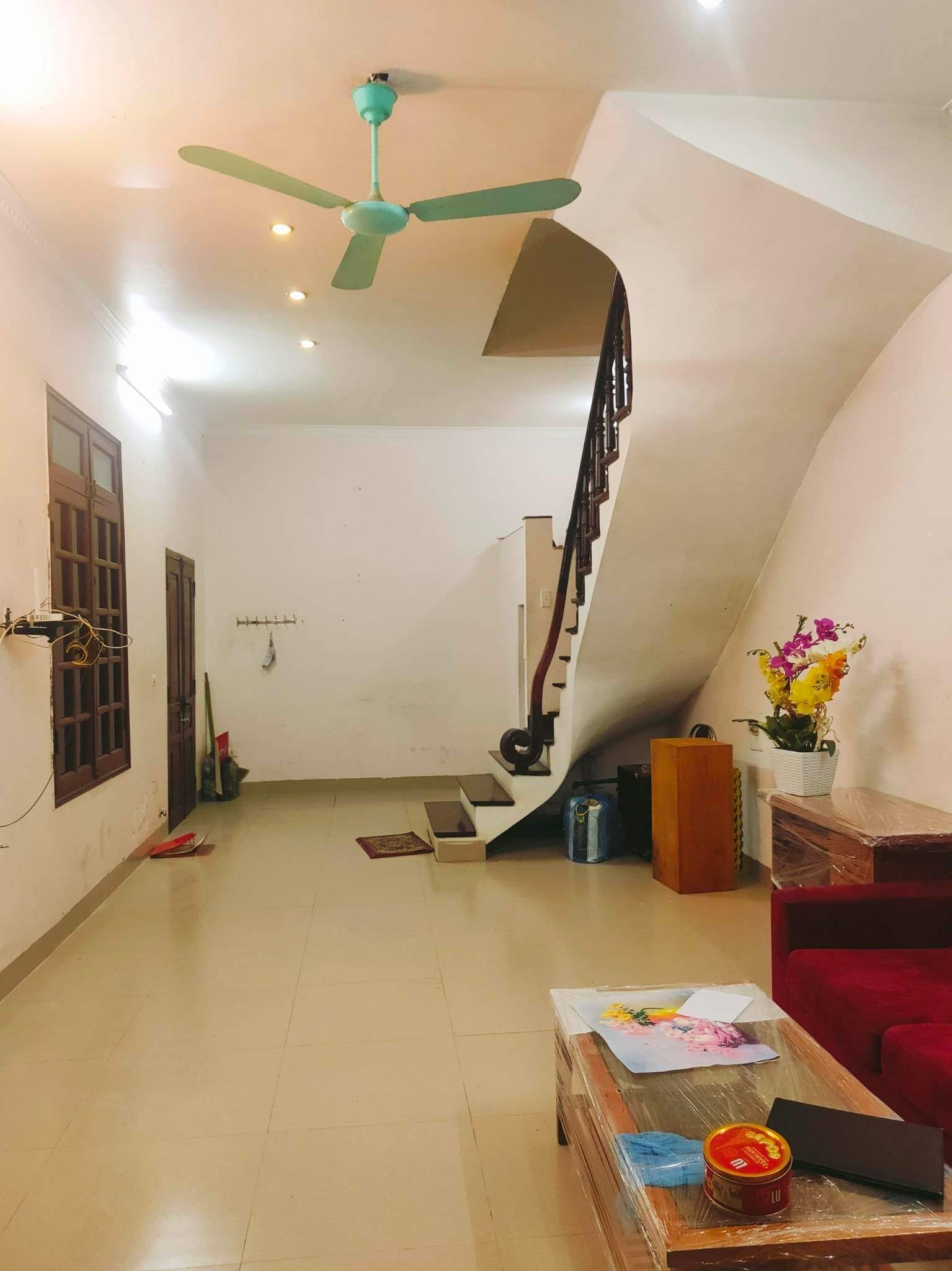 QUÁ HOT! Bán nhà Lô góc Ô tô Tránh ở Chùa Láng, Đống Đa 48m2 5tầng 8.2tỷ 0904.688.633