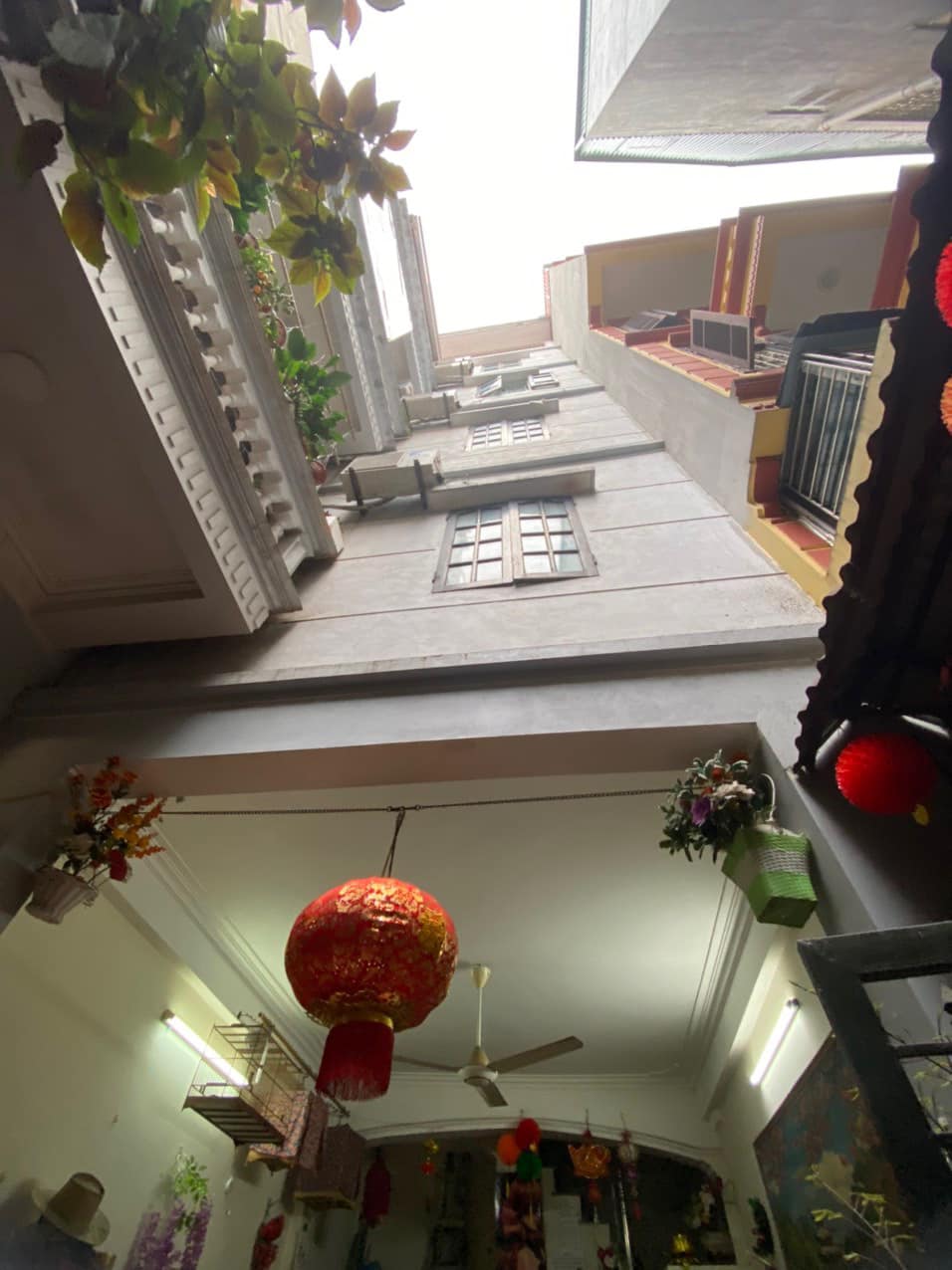 Bán nhà Pháo Đài Láng, Đống Đa, 75m2, 11.9 tỷ