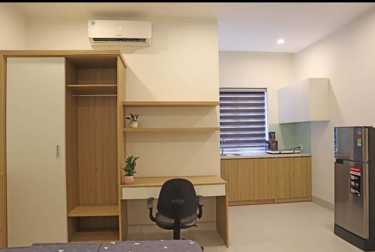 Bán toà căn hộ mặt tiền đường Lý Nhật Quang, Sơn Trà, 4 tầng, 152 m2, Ô tô đỗ, gần biển Mân Thái. Chỉ 12 tỷ.