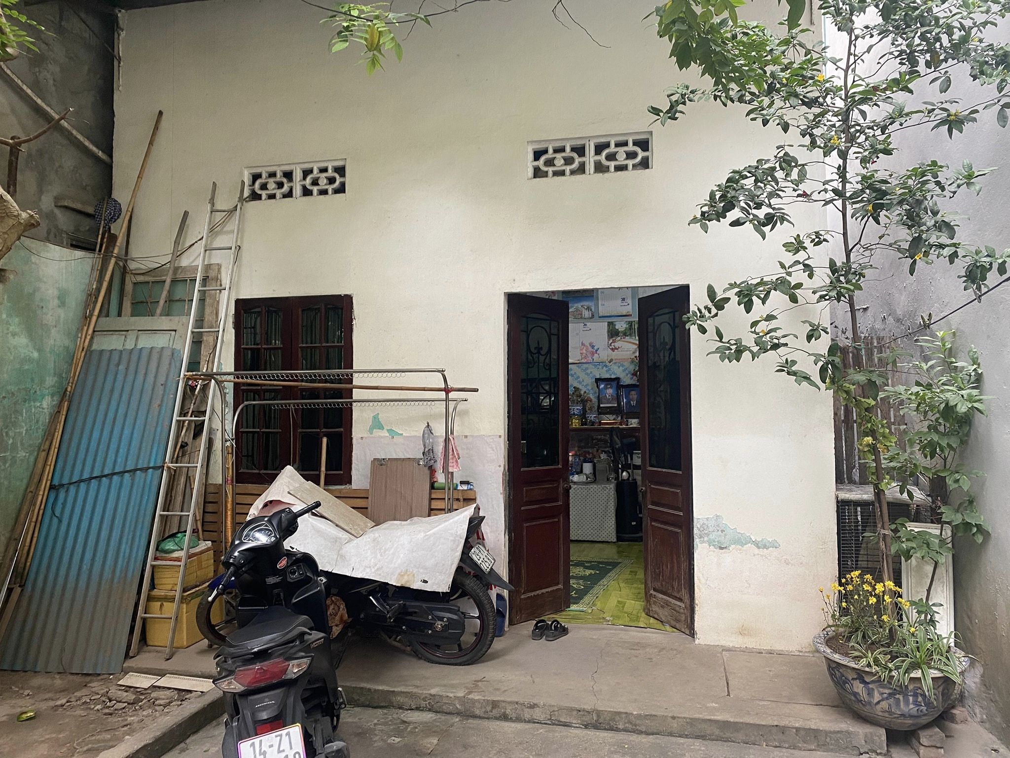 Bán Nhà Dịch Vọng, ngõ đông, ô tô tránh, 88m2 m.tiền 6m, ở+xây CCmini đỉnh, 11 tỷ