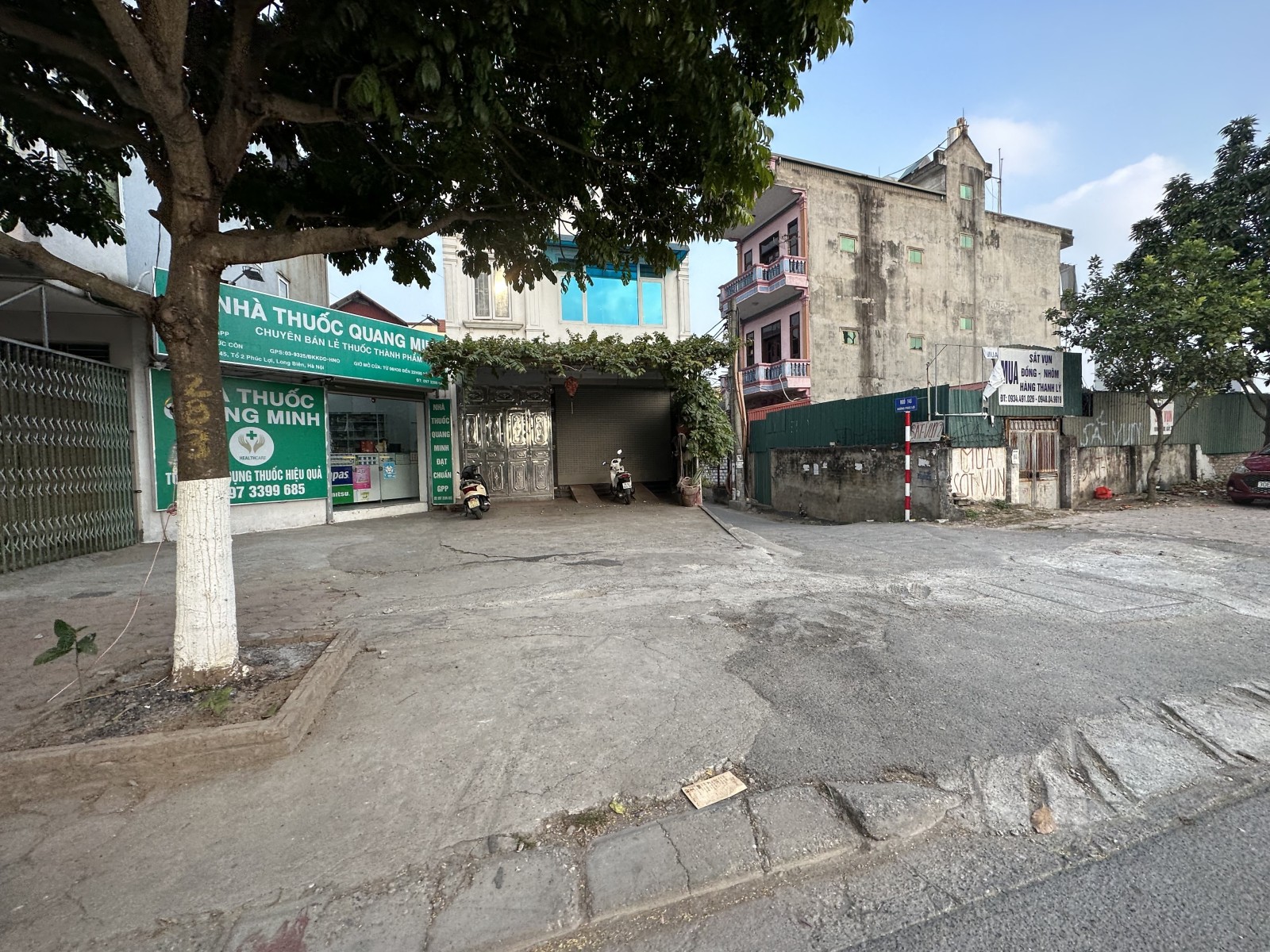 Bán nhà Phúc Lợi, 2 tỷ 2 có nhà 2 tầng, Dt 33m.