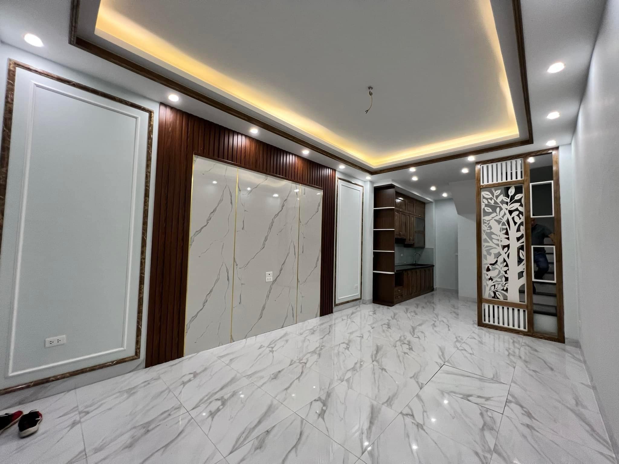 CẦN BÁN NHÀ RIÊNG PHỐ BẠCH MAI QUẬN HAI BÀ TRƯNG NHỈNH 6 TỶ 40M Ô TÔ ĐỖ CỬA.