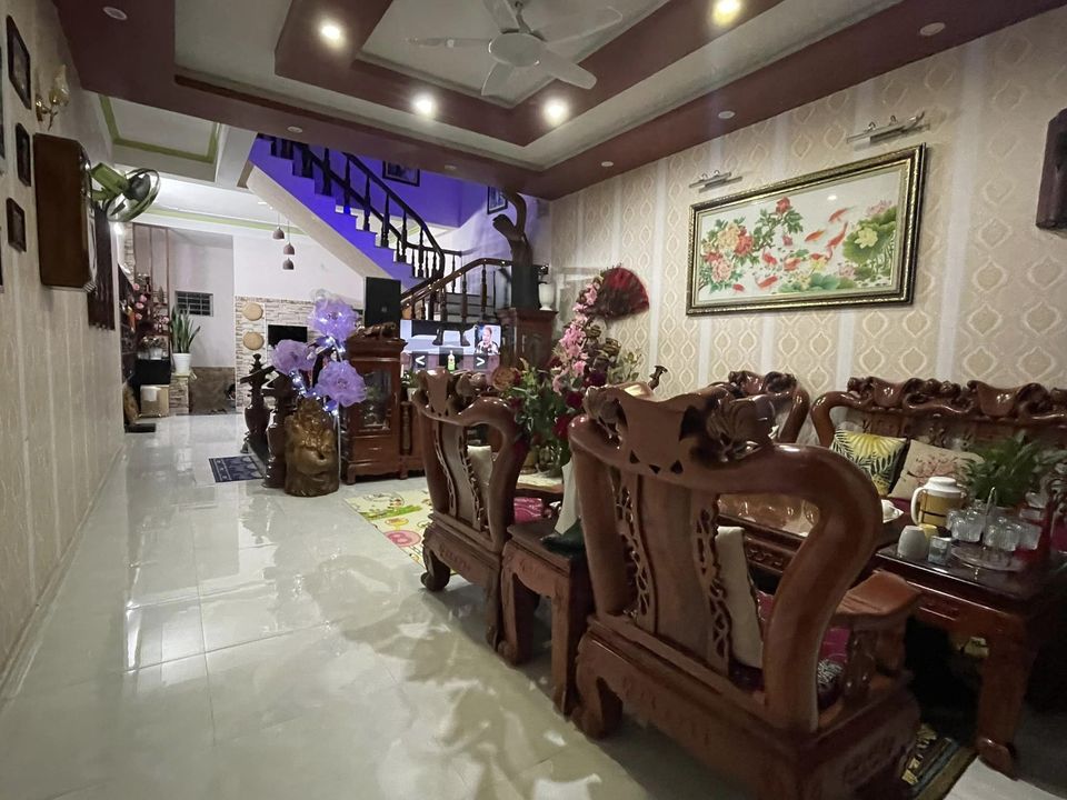 Bán nhà 3 tầng ở tổ 6, phường Him Lam, thành phố Điện Biên Phủ.