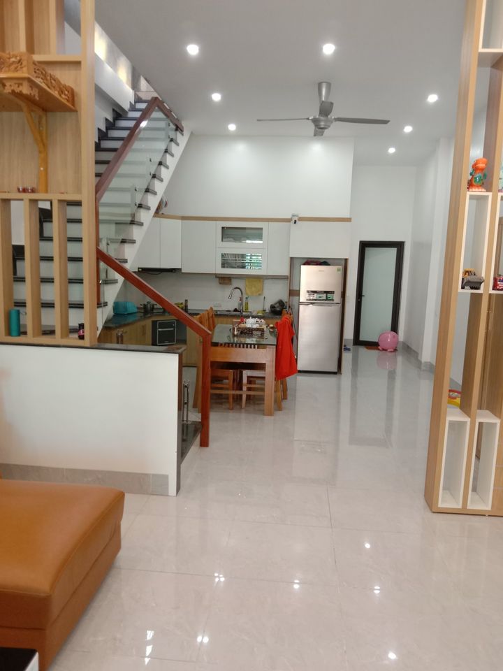 Bán nhà 2 tầng ở khu tái định cư số 1 phường Thanh Trường gần bến xe mới.