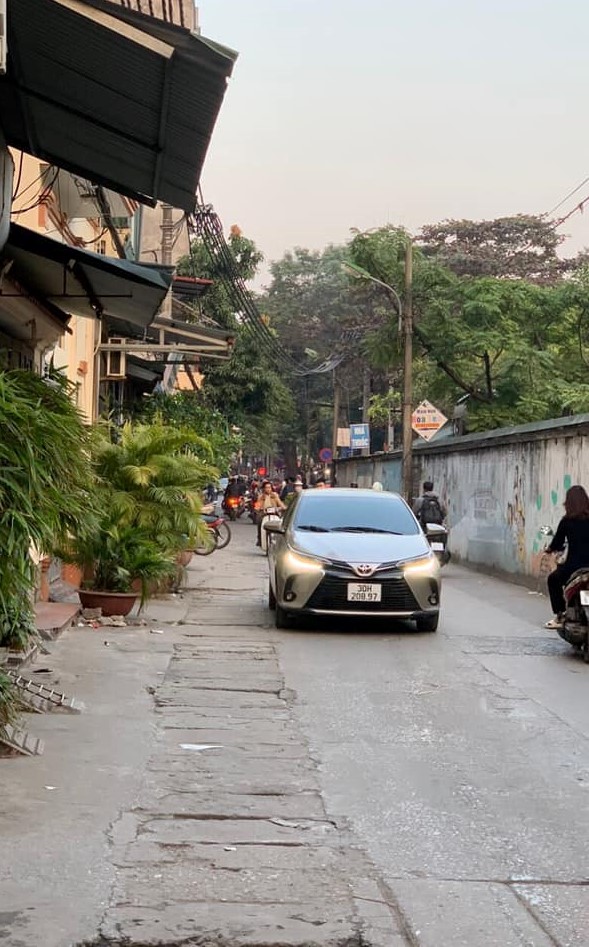 Bán nhà Cổ Nhuế k.doanh, ngõ thông P.Văn.Đồng, 4 tầng ô tô đỗ, 75m2-nhỉnh 12 tỷ