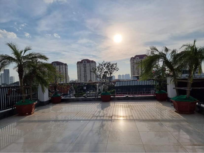 BÁN TÒA NHÀ TÂY HỒ, 7 TẦNG, THANG MÁY, MẶT TIỀN KHỦNG, VỈA HÈ ĐÁ BÓNG, CHỈ 7X TỶ.