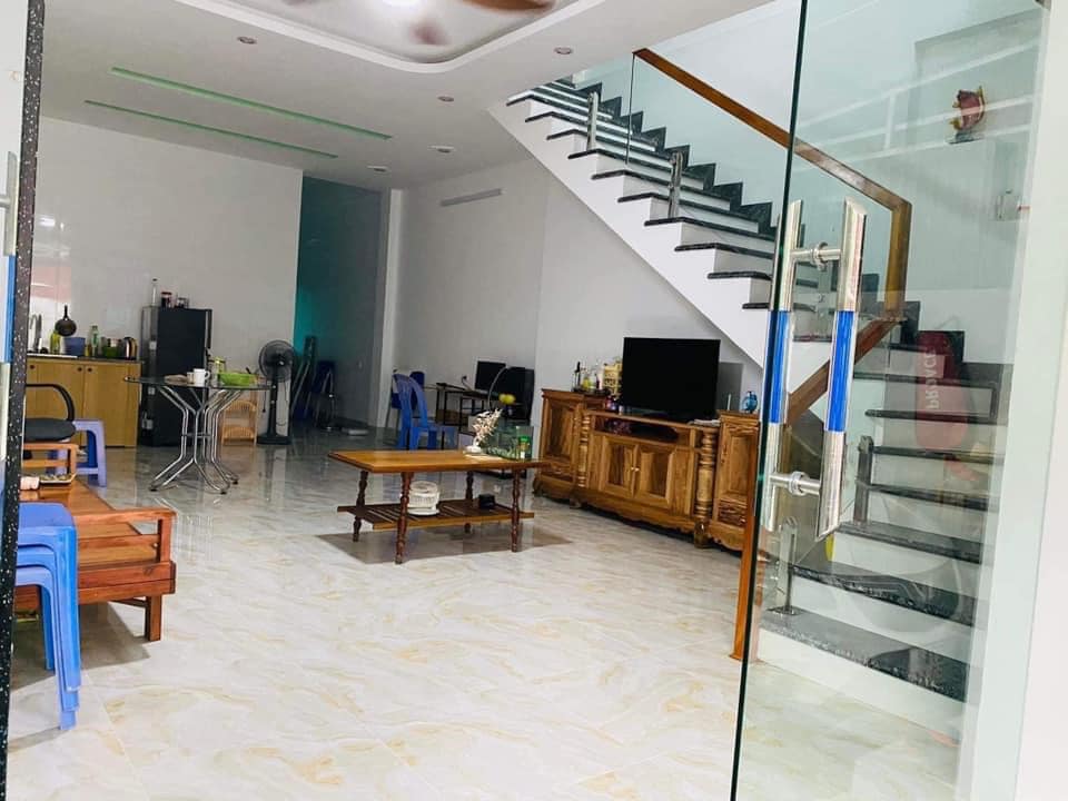 Bán nhà 2 tầng tại bản Hồng Cúm xã Thanh An, huyện Điện Biên.