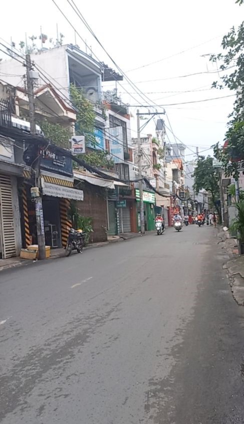 GẦN HẺM XE HƠI THÔNG - NHÀ ĐẸP 27M2 - 2 TẦNG 2PN - NHỈNH 2 TỶ - PHẠM VĂN CHIÊU