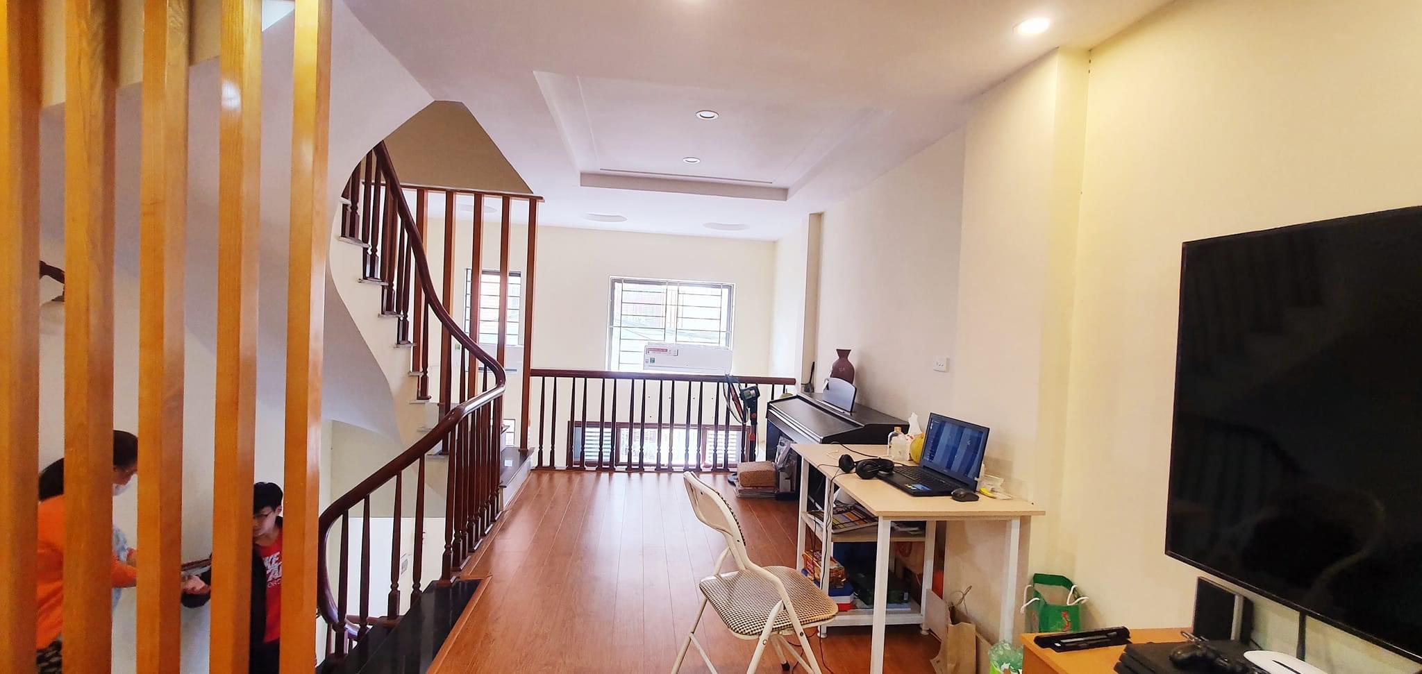 Dt 45m2 - 5 Tầng - MT 4.2m - Giá 4.89 Tỷ BÁN NHÀ MỚI ĐẸP - BÙI XƯƠNG TRẠCH #THANHXUÂN - Ô TÔ ĐỖ CỔNG - 2 THOÁNG TRƯỚC SAU - MẶT TIỀN ĐẸP