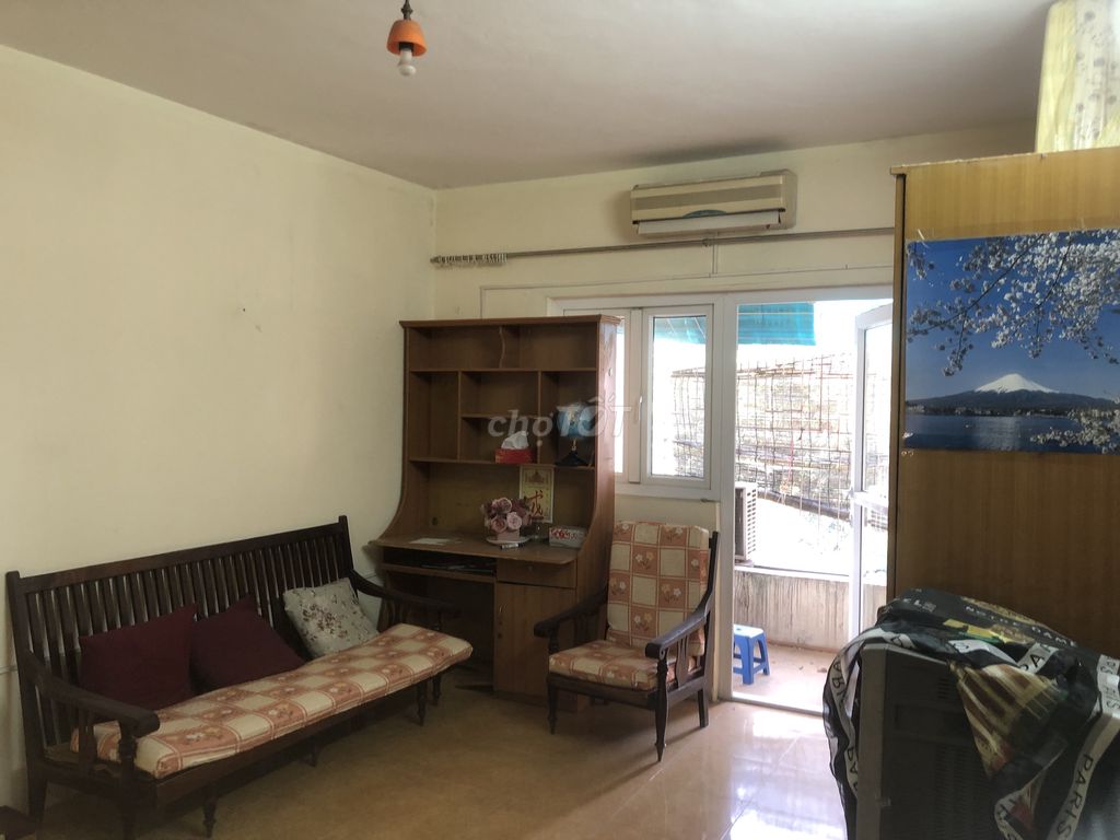 Cho thuê căn hộ 3n1k 80m2 Tầng 5 tập thể Khương Thượng