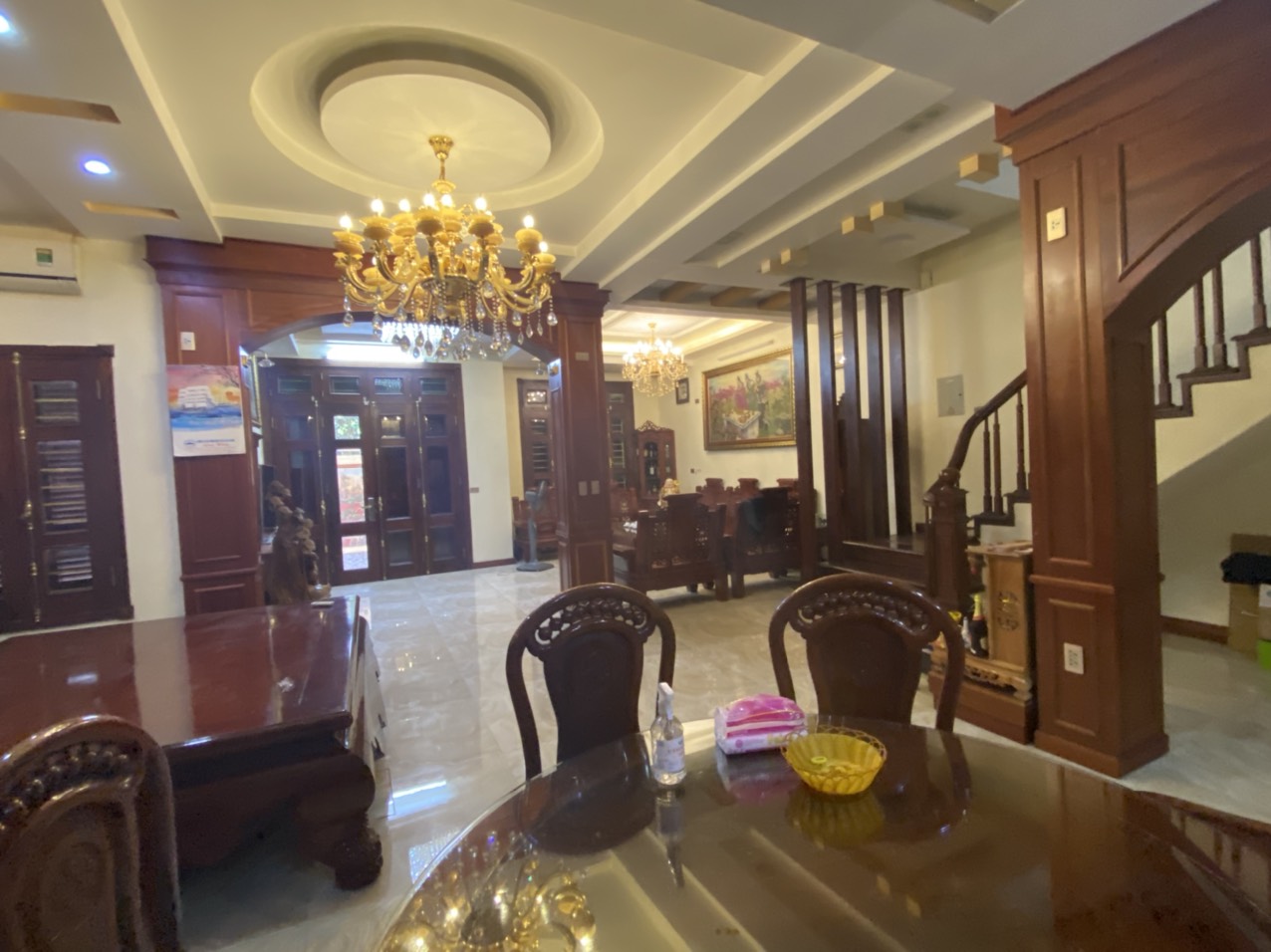 HẠ SỐC 3 TỶ, CHỦ CẦN BÁN GẤP BIỆT THỰ SIÊU ĐẸP - KĐT CẦU GIẤY- 200M -4T HƠN 4X TỶ,