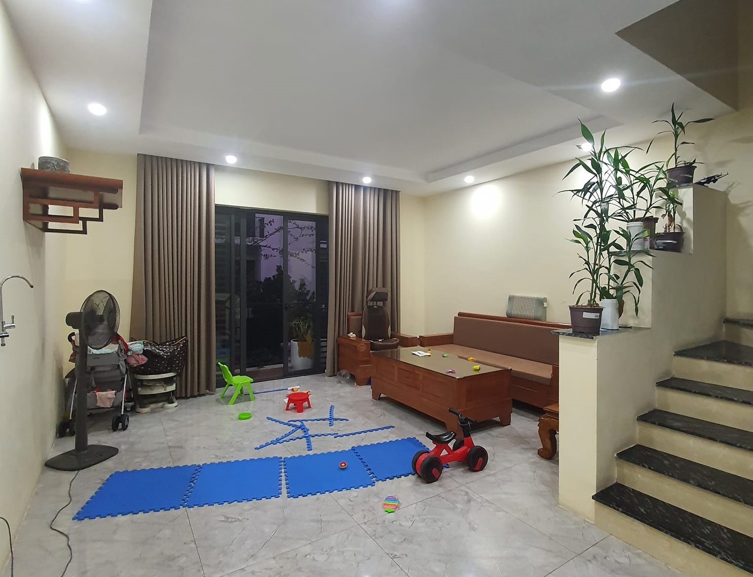 Bán nhà Tân Triều, sát đường Chiến Thắng, Văn Quán, ô tô 10m, 40mx5T, 3.85 tỷ