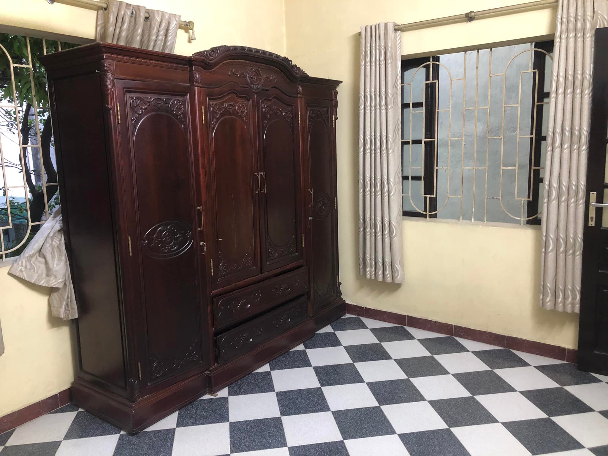 BÁN GẤP NHÀ MP NGỌC HÀ,ĐỘI CẤN.DT:70M2,VỊ TRÍ ĐOẠN ĐẸP NHẤT PHỐ.KD CHO THUÊ SẦM UẤT.