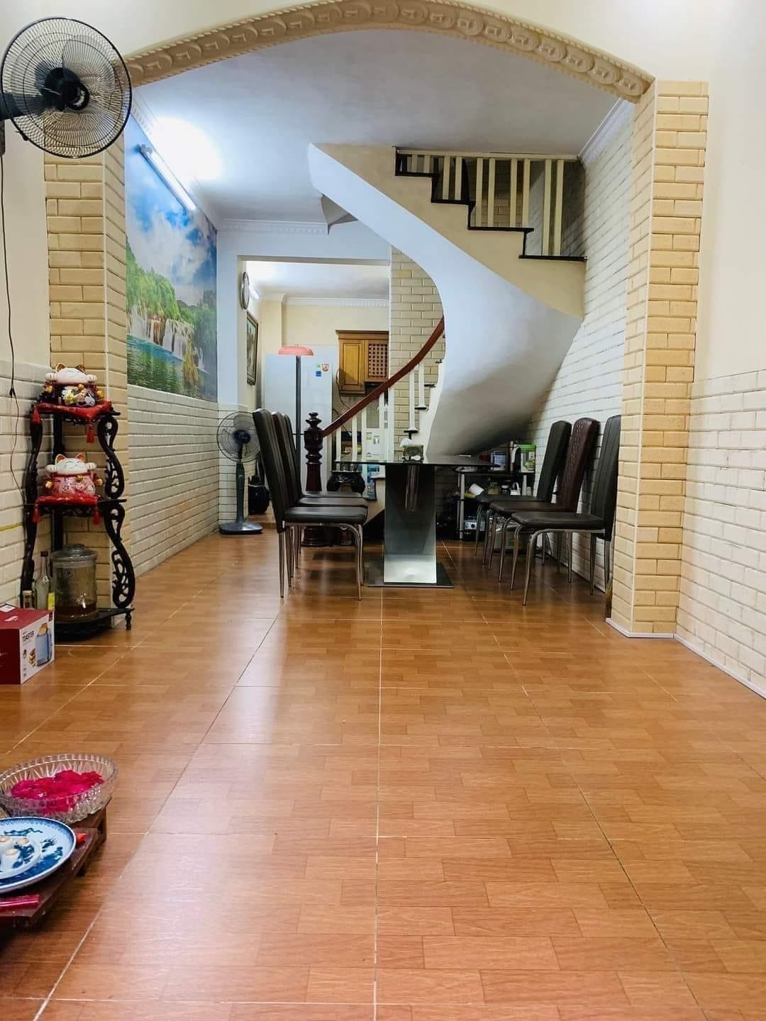 DT 43m2 X 4 Tầng - Giá 4.6 Tỷ (Có thương lượng) BÁN NHÀ ĐẸP Ở LUÔN - NGÕ THÔNG - GẦN PHỐ - KHƯƠNG ĐÌNH #THANHXUÂN - BA GÁC ĐỖ CỬA - AN SINH LÝ TƯỞNG