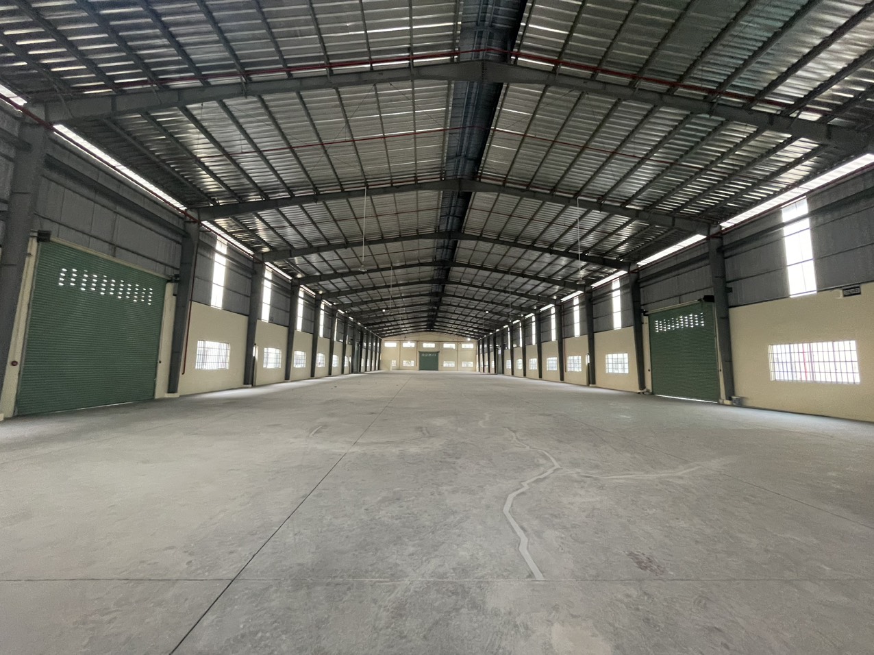 Cần cho thuê kho xưởng mặt tiền đường trong Cụm công nghiệp Liên Minh, huyện Đức Hòa