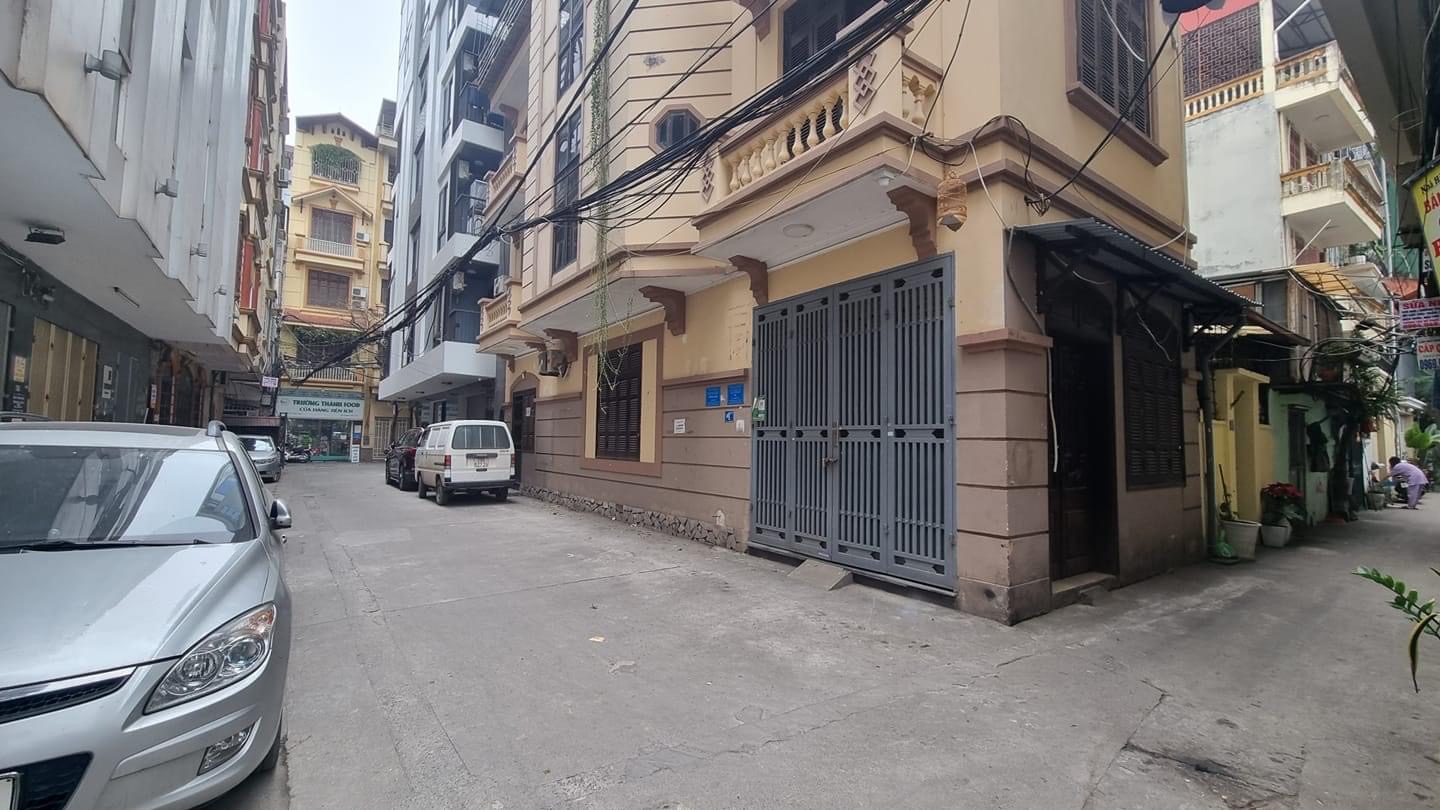 Nhà Đẹp Văn Cao. Ngõ 3 Ô Tô Tránh, Dừng Đỗ Thoải Mái. Cách Hồ Tây 400m. 67m2, 5 Tầng, MT 4.8m. Full Nội Thất. Giá Tốt Nhất Khu Vực