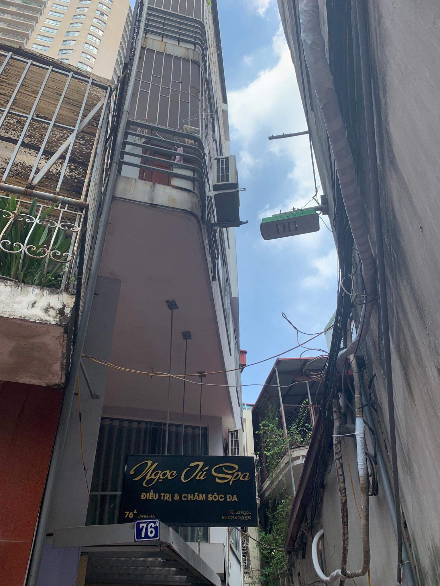 Cho thuê nhà 76A Láng Hạ 35m 5 tầng 2p ngủ 1 khách bếp,1 mặt bằng kinh doanh