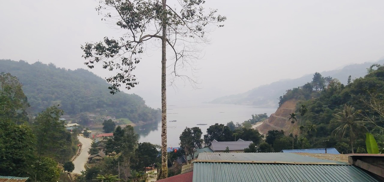 Siêu phẩm nghỉ dưỡng view hồ hoà bình duy nhất ở xóm ké hiền lương