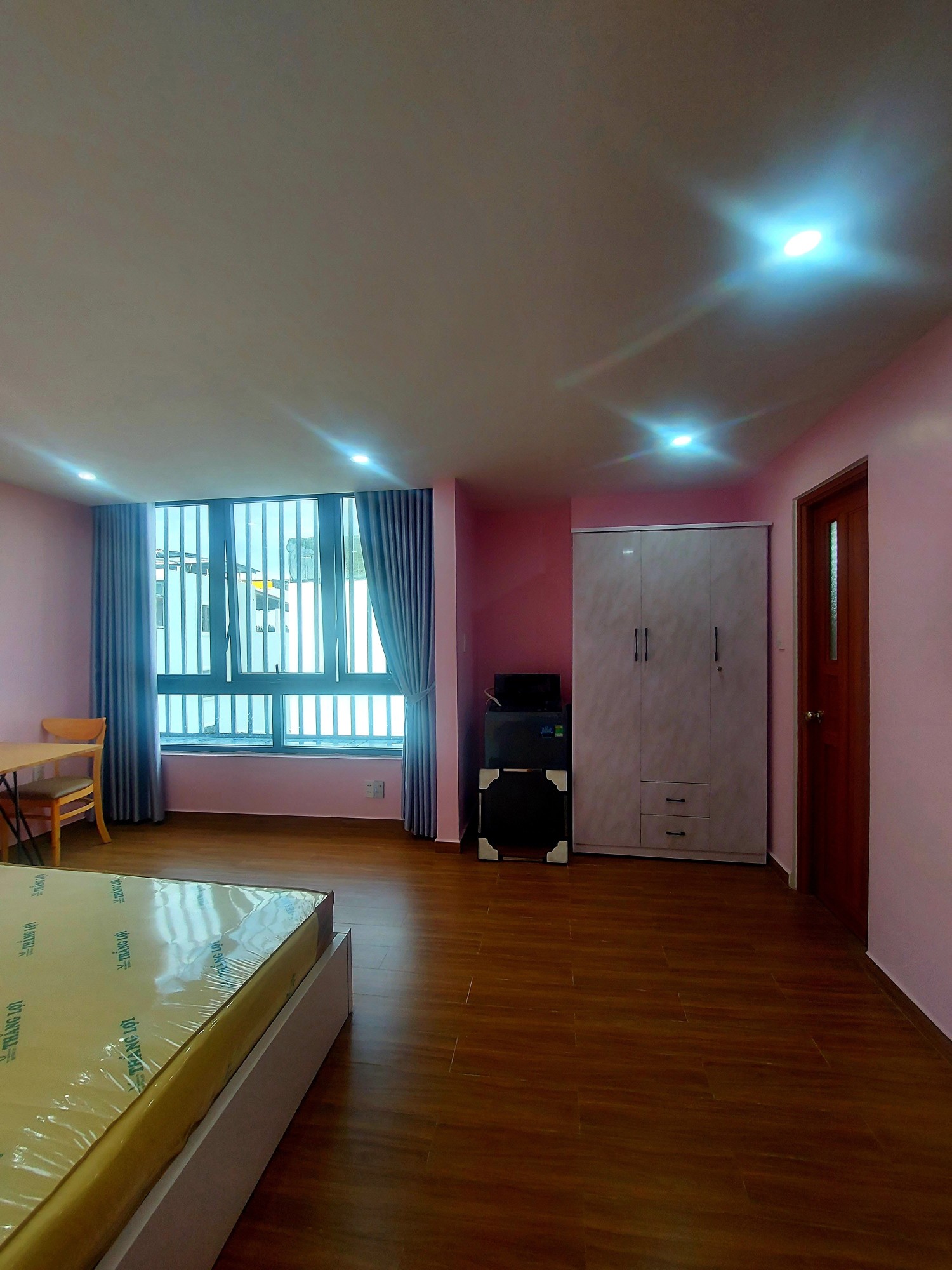 Bán toà căn hộ mặt tiền đường Nguyễn Duy Hiệu, Sơn Trà, 6 tầng thang máy, 106 m2, Ô tô đỗ, gần biển Mỹ Khê. Chỉ 16,3