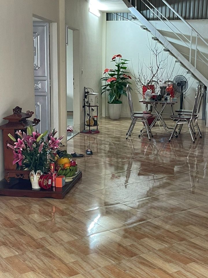 Em bán nhà 2 tầng gần UBND xã Noong Luống