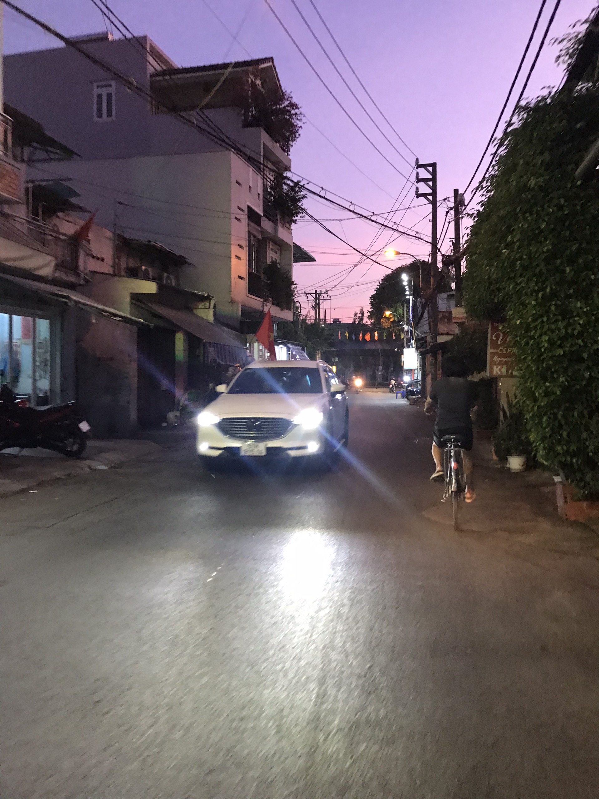 CHỈ 2.9 TỶ - HẺM XE HƠI - NHÀ 2 TẦNG 2PN - 36M2 - QUANG TRUNG