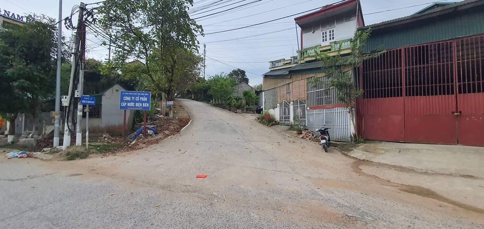 Em cần bán thửa đất nằm trên trục đường 279