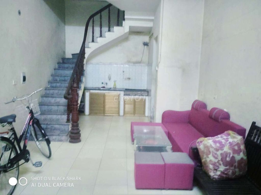 Cho thuê nhà 32 m2 x 3 tầng tại Cầu Diễn, Phường Phú Diễn, Quận Bắc Từ Liêm, Hà Nội