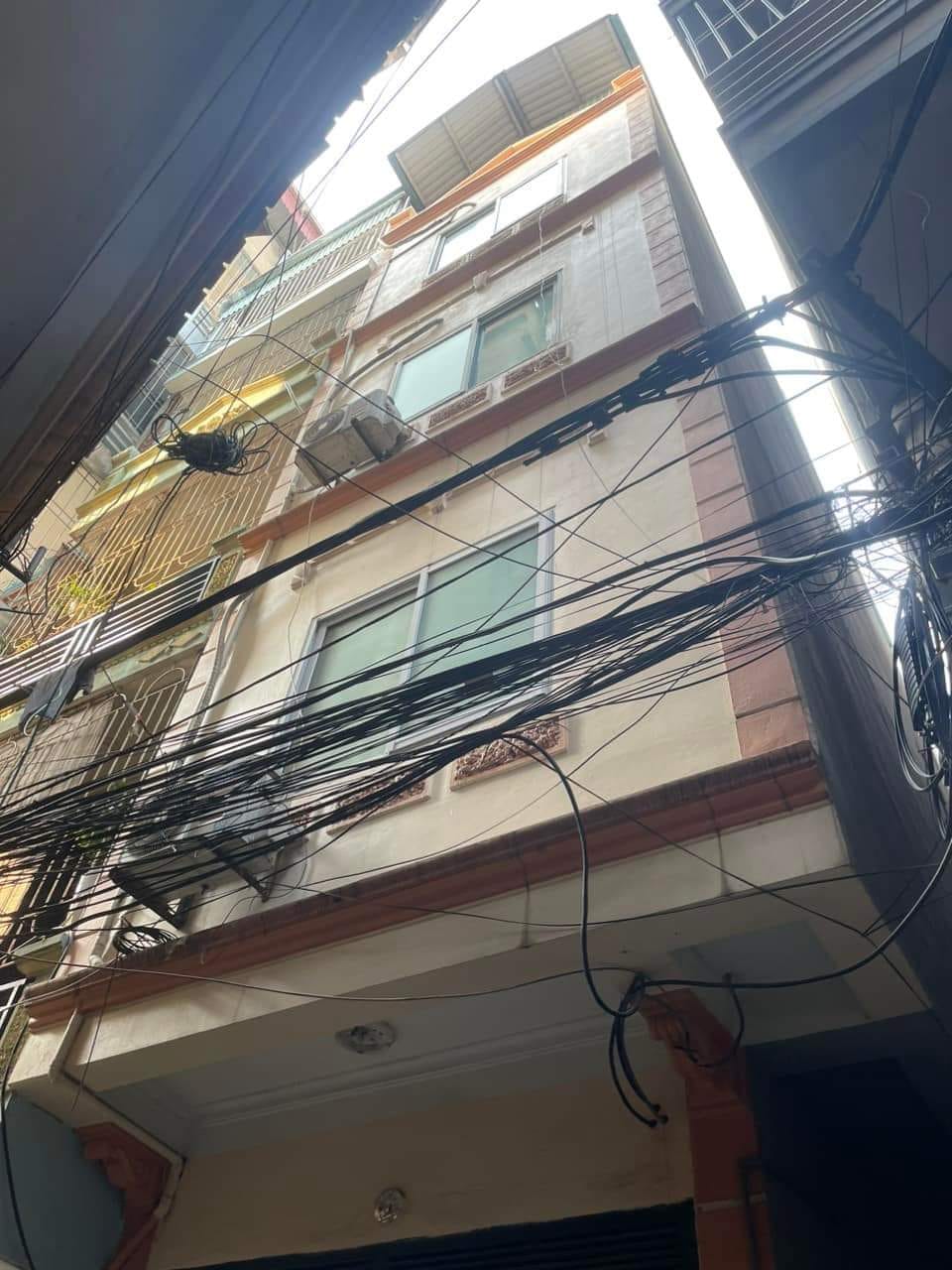 Bán gấp nhà 30m2, 5 tầng, Nam Từ Liêm, Lô góc - Mặt ngõ thông - 3 mặt thoáng 4,5 tỷ