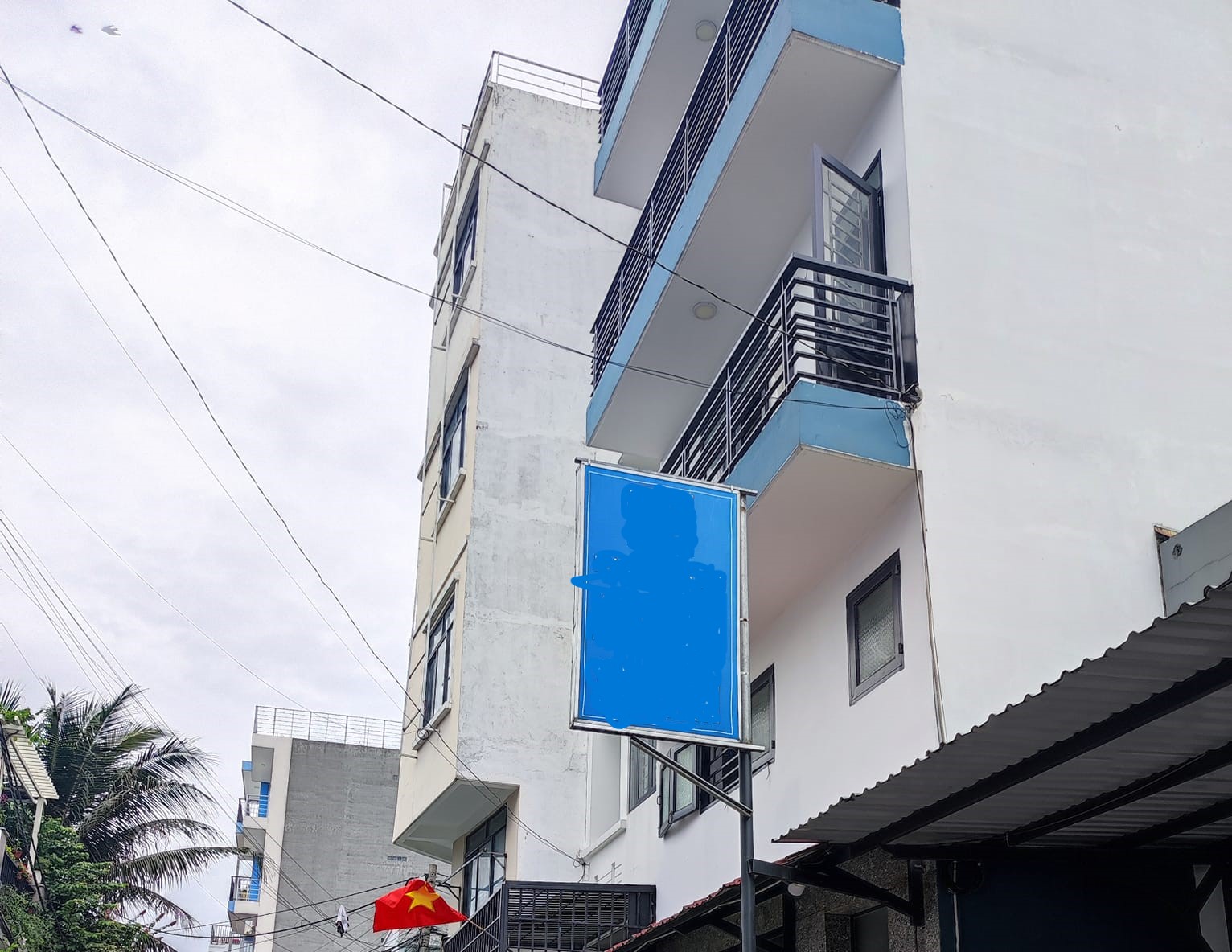 CHỦ GẤP BÁN - HẺM THẦN TÀI - CHDV 81M2 - 9 PHÒNG - TÂN SƠN - CHỈ 7 TỶ 999