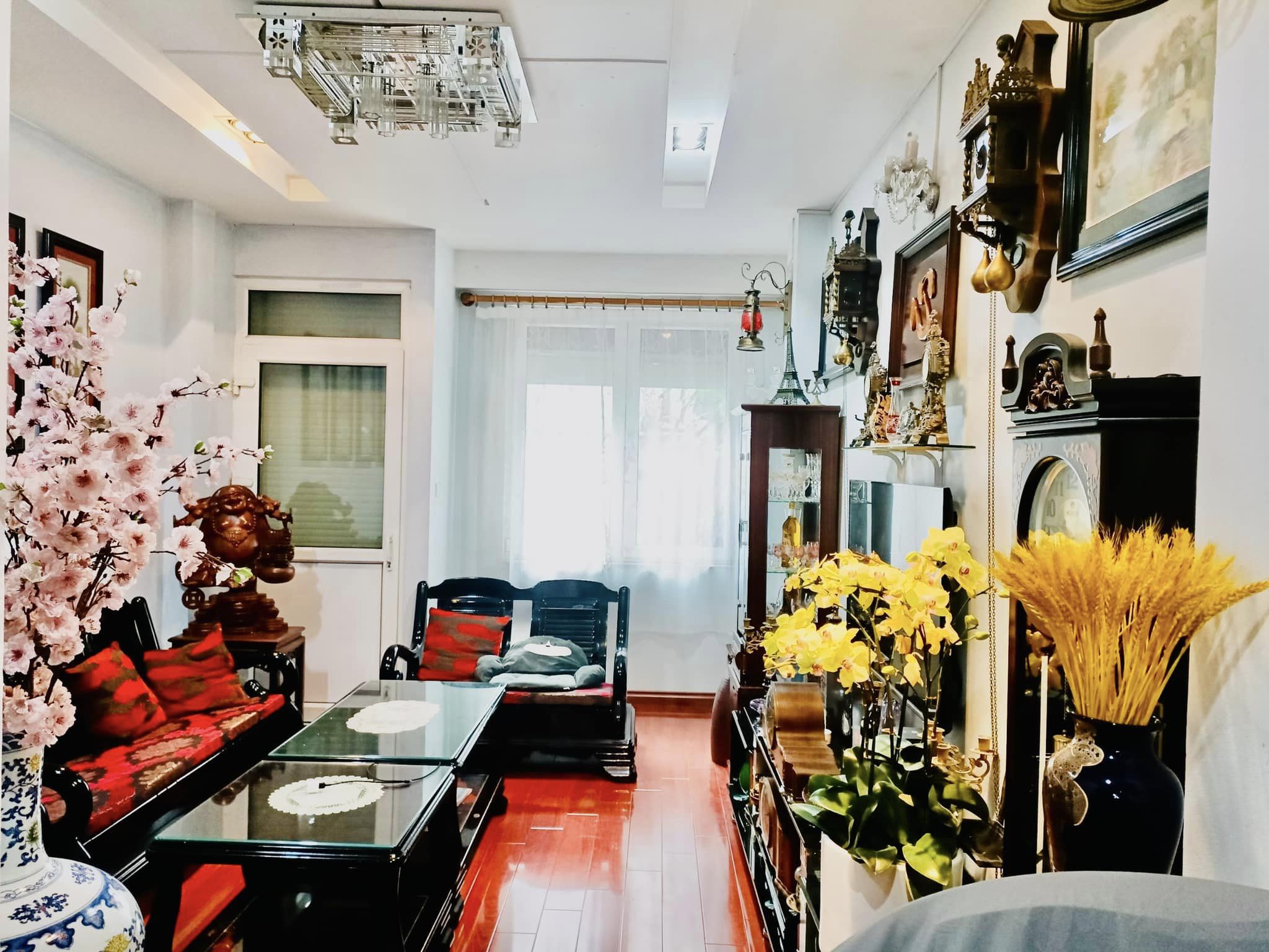 SIÊU HIẾM PHỐ THÁI THỊNH - 60m 5 TẦNG - OTO VÀO NHÀ